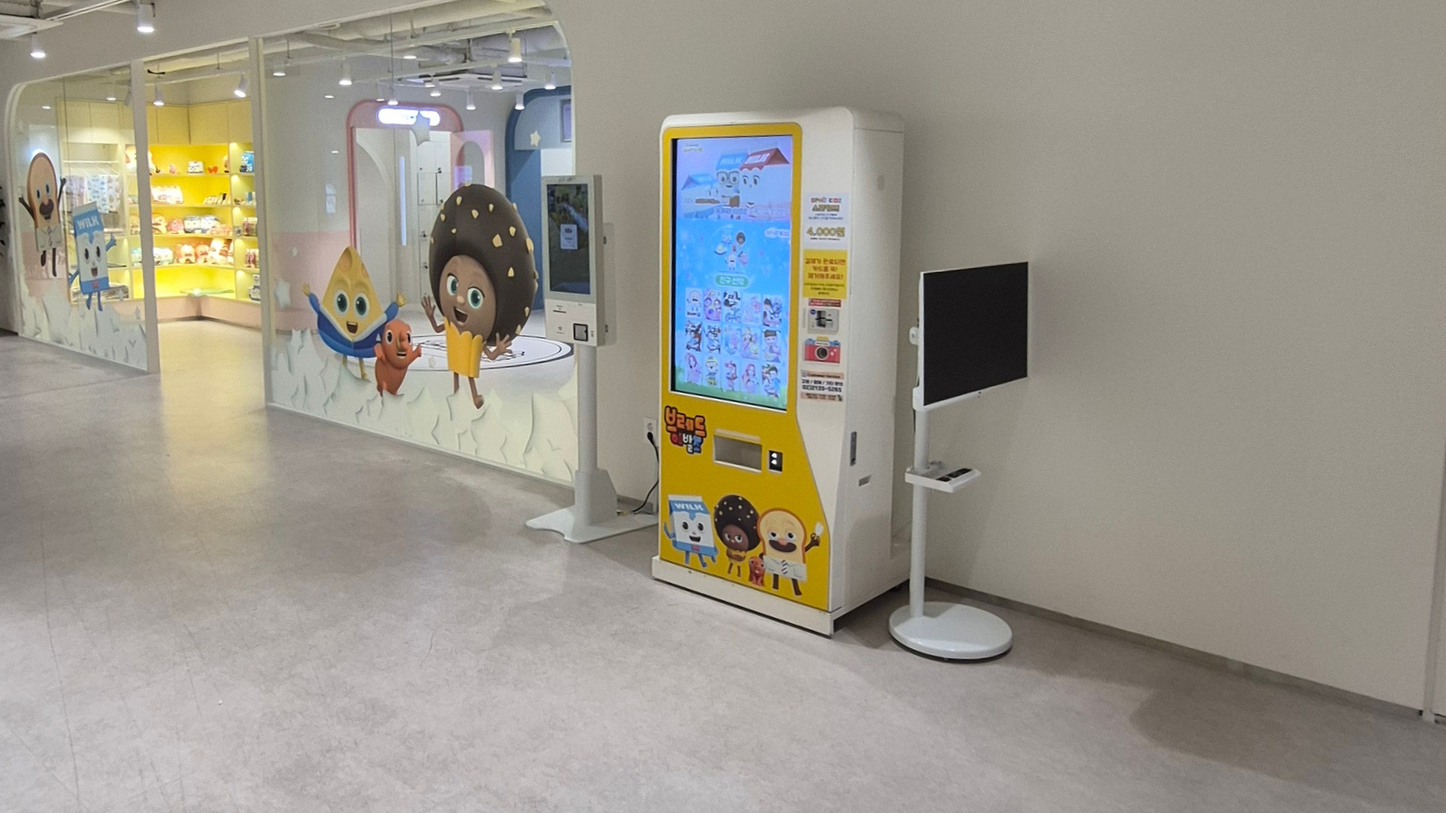 뽀로로파크 공간에 설치된 스포키즈 포토 키오스크